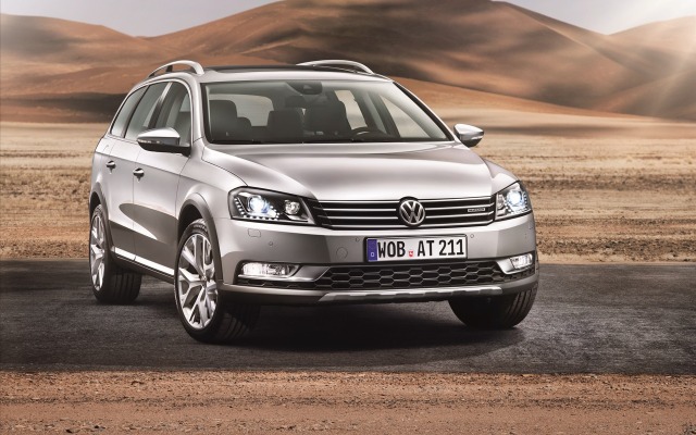 Volkswagen Passat Alltrack 2013. Desktop wallpaper