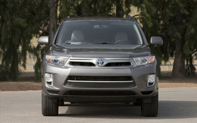 Toyota Highlander Hybrid 2011. Desktop wallpaper