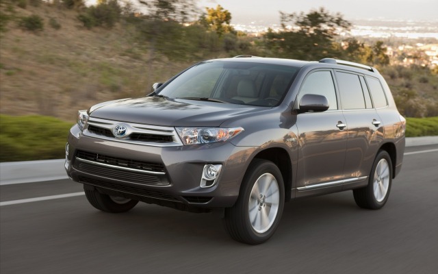 Toyota Highlander Hybrid 2011. Desktop wallpaper