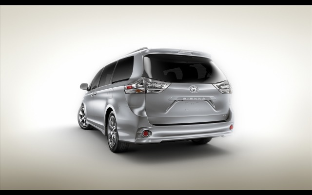 Toyota Sienna 2011. Desktop wallpaper