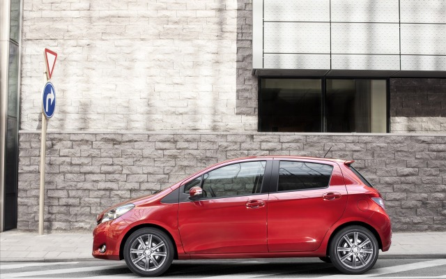 Toyota Yaris 2012. Desktop wallpaper