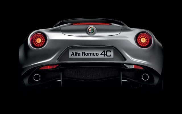 Alfa Romeo 4C 2015. Desktop wallpaper