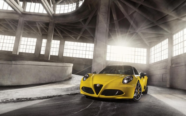 Alfa Romeo 4C Spider 2015. Desktop wallpaper