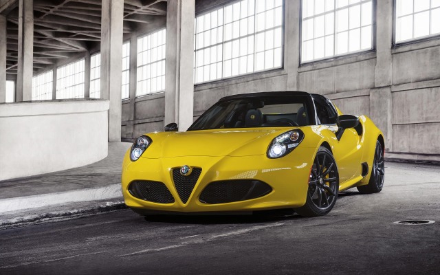 Alfa Romeo 4C Spider 2015. Desktop wallpaper