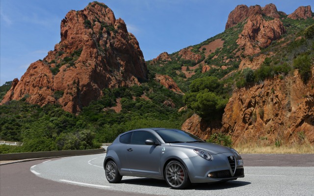 Alfa Romeo MiTi Quadrifoglio Verde 2014. Desktop wallpaper