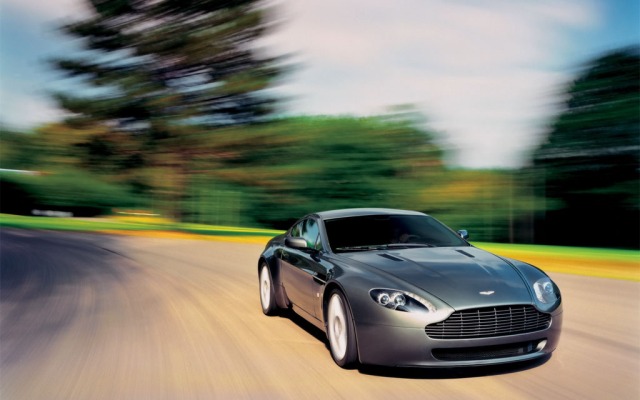 Aston Martin. Desktop wallpaper