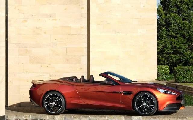 Aston Martin Vanquish Volante Q 2013. Desktop wallpaper