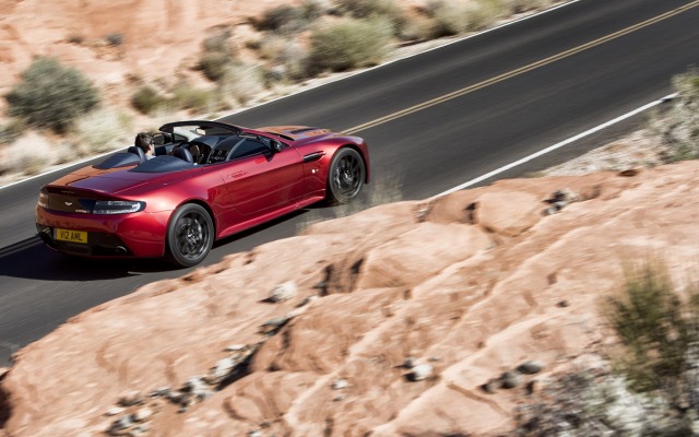 Aston Martin V12 Vantage S Roadster 2015. Desktop wallpaper