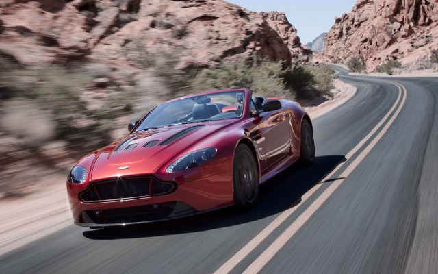 Aston Martin V12 Vantage S Roadster 2015. Desktop wallpaper