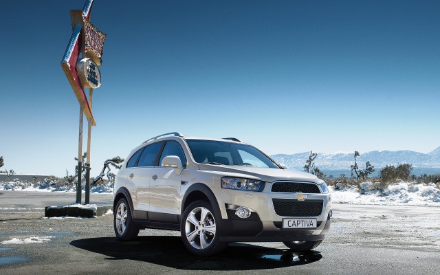 Chevrolet Captiva 2015. Desktop wallpaper