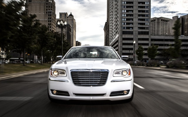 Chrysler 300 Motown Edition 2013. Desktop wallpaper