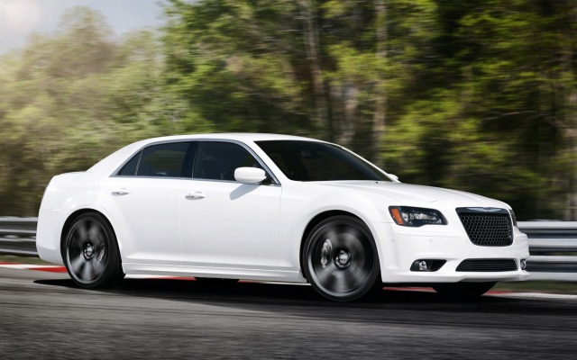 Chrysler 300 SRT8 2012. Desktop wallpaper