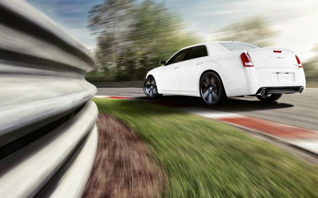 Chrysler 300 SRT8 2012. Desktop wallpaper