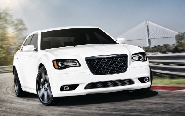 Chrysler 300 SRT8 2012. Desktop wallpaper