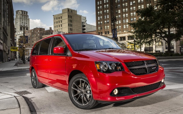 Dodge Grand Caravan 2015. Desktop wallpaper