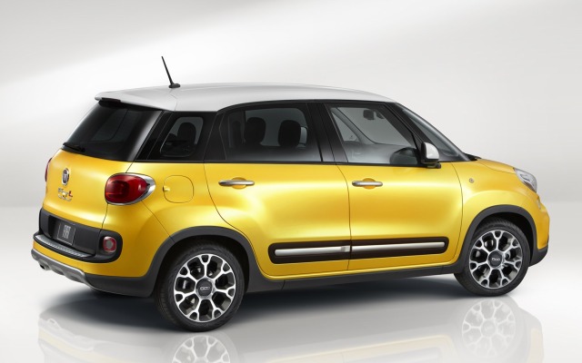 Fiat 500L 2014. Desktop wallpaper