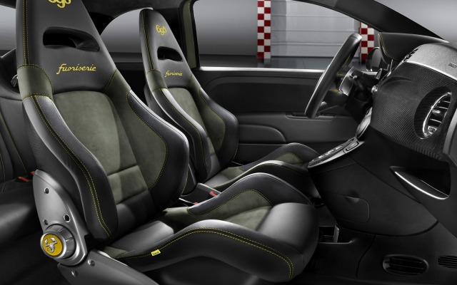 Fiat Abarth 695 Scorpione 2014. Desktop wallpaper