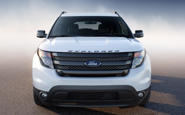 Ford Explorer Sport 2013. Desktop wallpaper