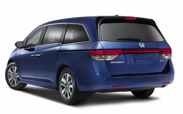 Honda Odyssey 2015. Desktop wallpaper