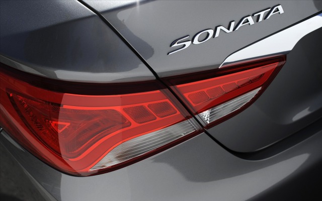 Hyundai Sonata 2014. Desktop wallpaper