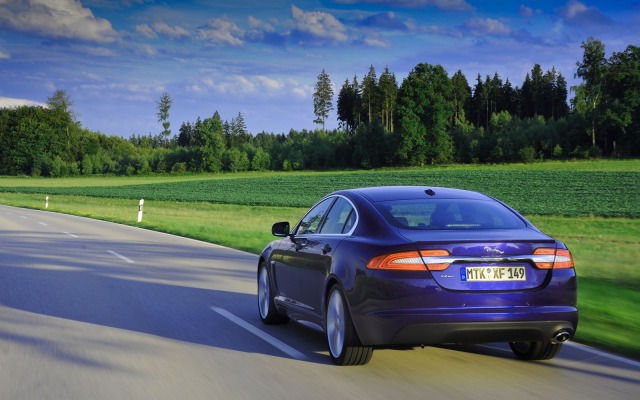 Jaguar XF 2.2 Diesel 2012. Desktop wallpaper