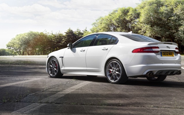 Jaguar XFR Speed Pack 2013. Desktop wallpaper