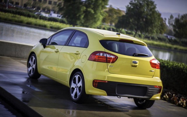 Kia Rio 5-Door 2016. Desktop wallpaper