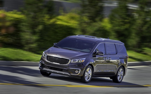 Kia Sedona 2015. Desktop wallpaper