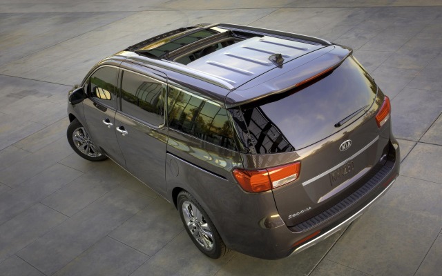 Kia Sedona 2015. Desktop wallpaper