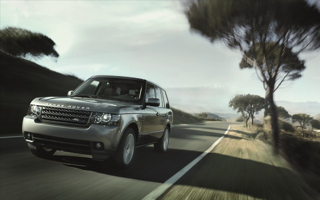 Land Rover Range Rover Vogue 2012. Desktop wallpaper