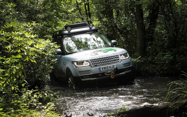 Land Rover Range Rover Hybrid 2015. Desktop wallpaper