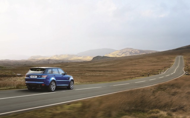 Land Rover Range Rover Sport SVR 2015. Desktop wallpaper
