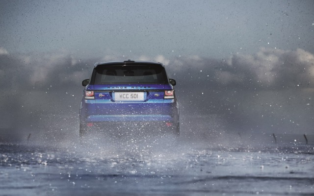 Land Rover Range Rover Sport SVR 2015. Desktop wallpaper