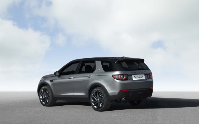 Land Rover Discovery Sport 2015. Desktop wallpaper