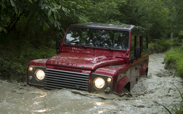 Land Rover Defender 2013. Desktop wallpaper