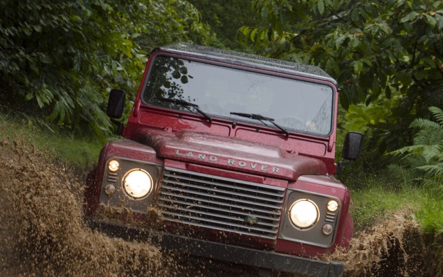 Land Rover Defender 2013. Desktop wallpaper