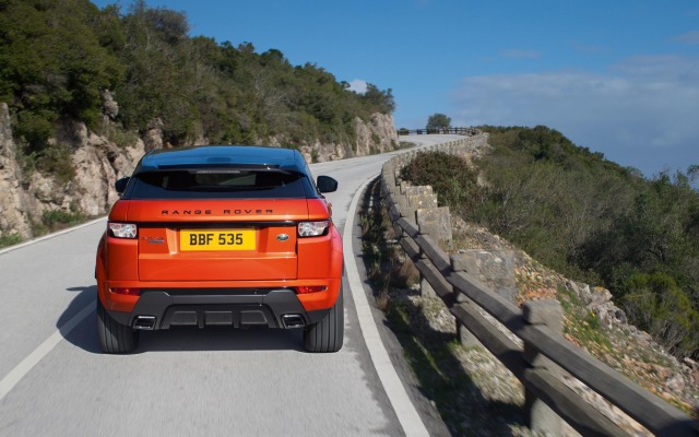 Land Rover Range Rover Evoque Autobiography Dynamic 2015. Desktop wallpaper