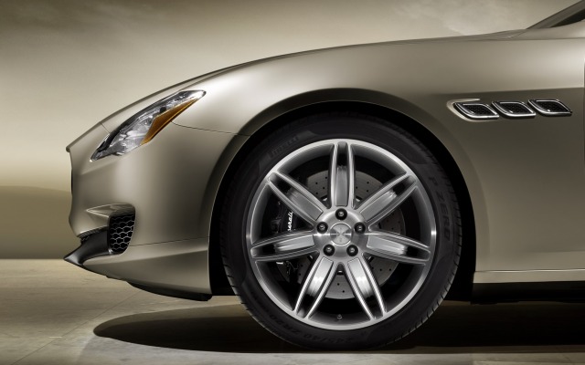 Maserati Quattroporte 2013. Desktop wallpaper