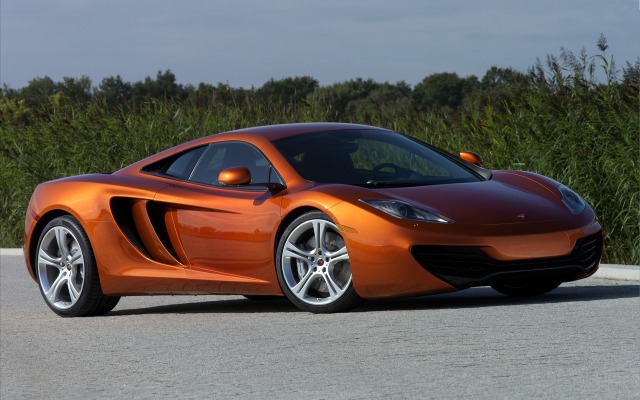 McLaren MP4-12C 2011. Desktop wallpaper