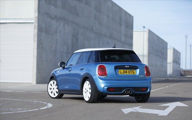 MINI Cooper S 5-door 2015. Desktop wallpaper