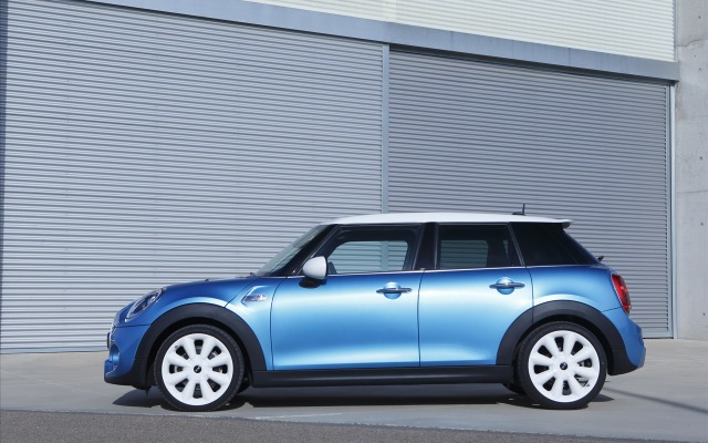 MINI Cooper S 5-door 2015. Desktop wallpaper