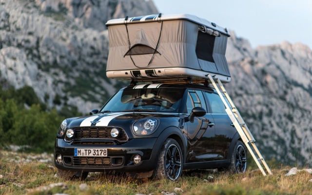 MINI Cooper S Countryman Camp 2013. Desktop wallpaper