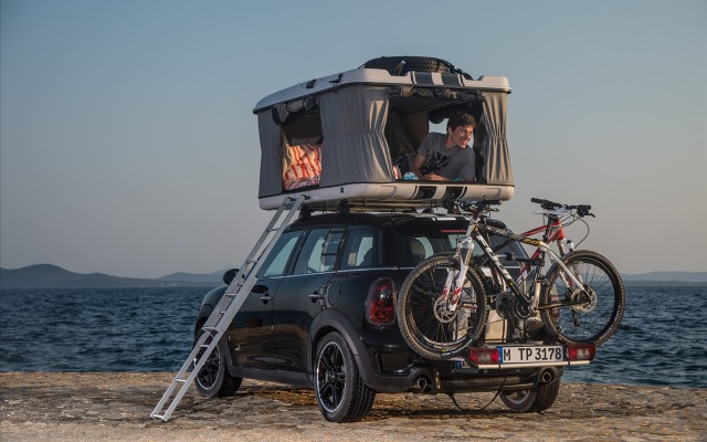 MINI Cooper S Countryman Camp 2013. Desktop wallpaper