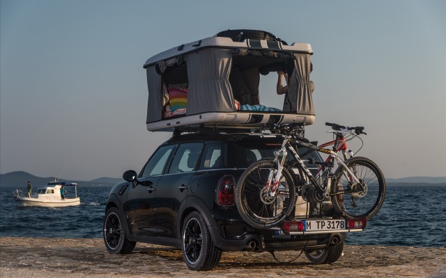 MINI Cooper S Countryman Camp 2013. Desktop wallpaper