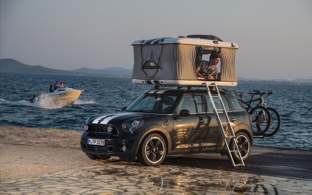 MINI Cooper S Countryman Camp 2013. Desktop wallpaper