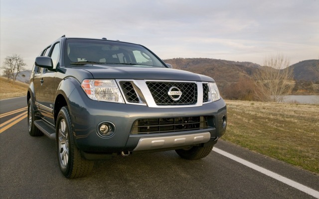 Nissan Pathfinder 2012. Desktop wallpaper