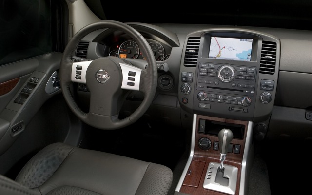 Nissan Pathfinder 2012. Desktop wallpaper