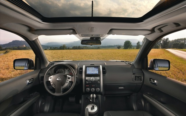 Nissan X-Trail 2011. Desktop wallpaper