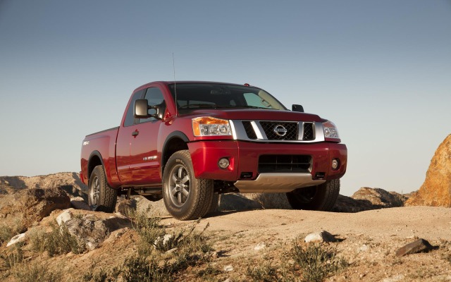 Nissan Titan PRO-4X 2015. Desktop wallpaper