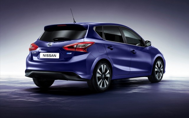 Nissan Pulsar 2015. Desktop wallpaper